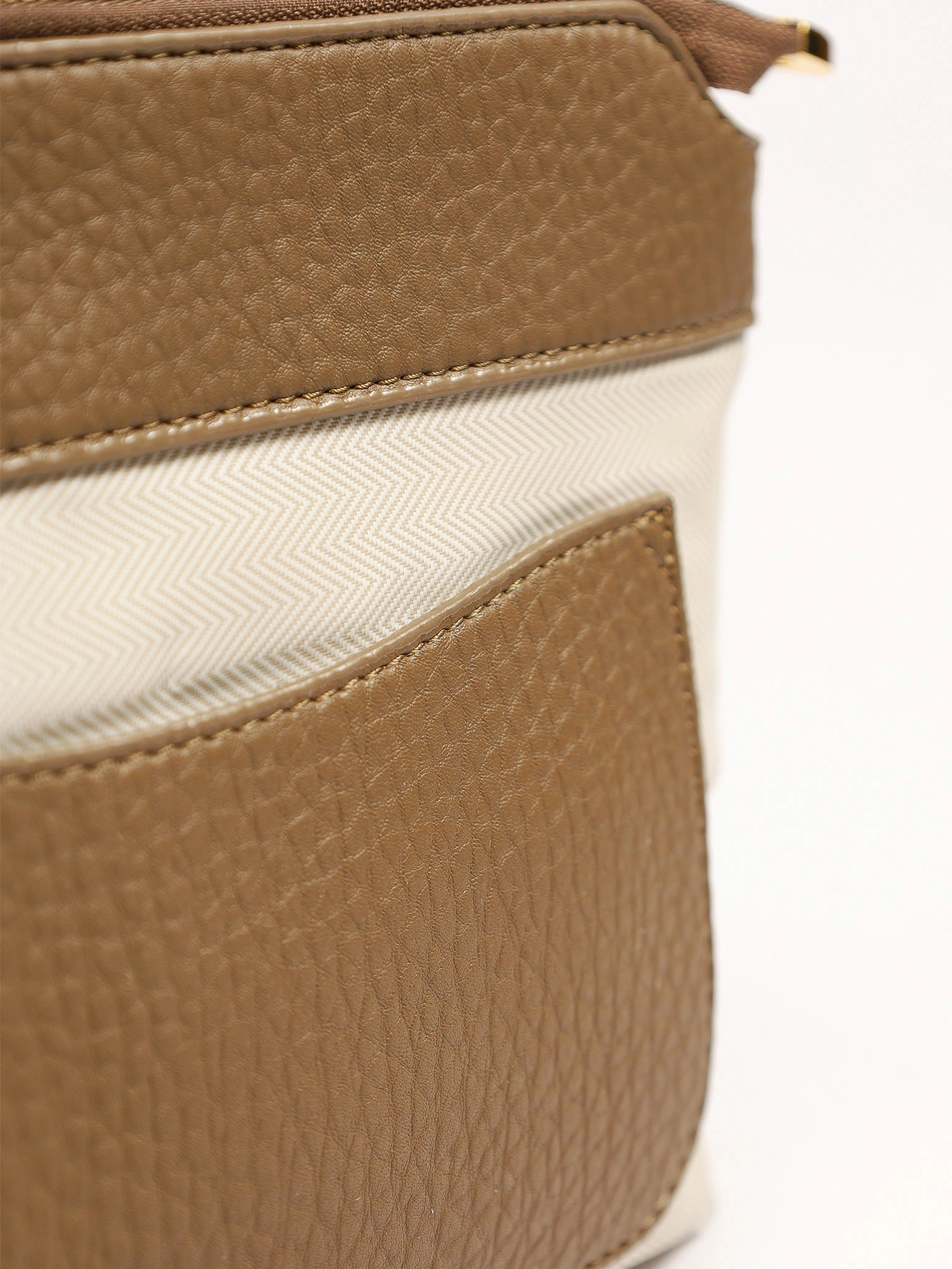 Сумка-шоппер с косметичкой и брелком в ассортименте